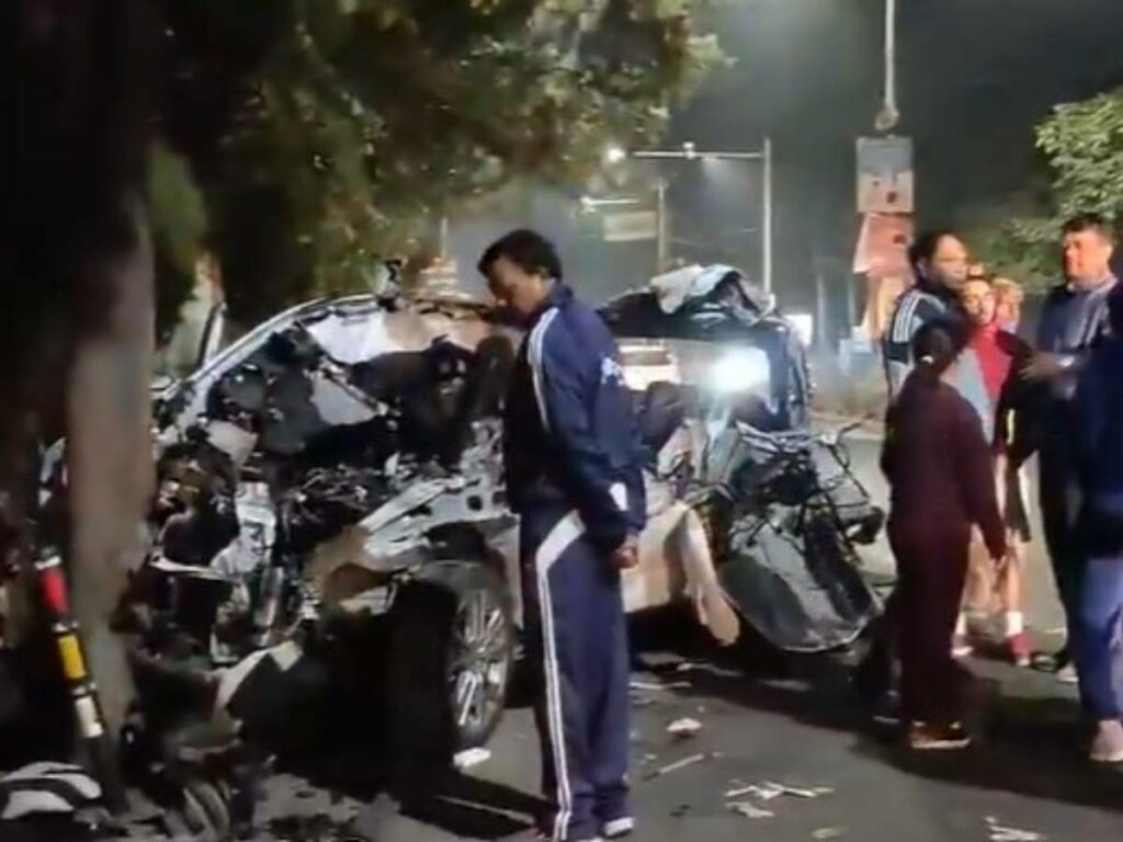 dehradun-car-accident_202411838318