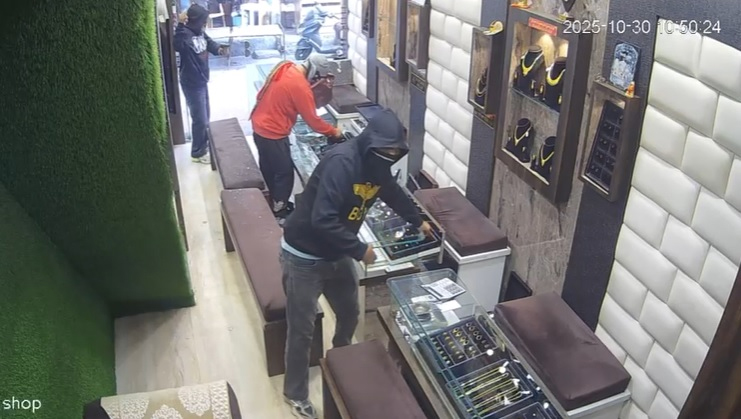 2025_10image_13_05_015787479untitled-5copy