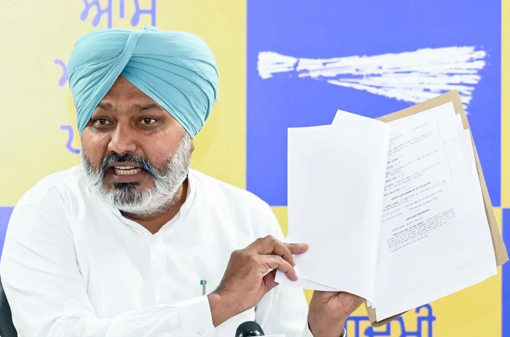 a7543cf0-6d43-4c07-994d-be98843c6f6f