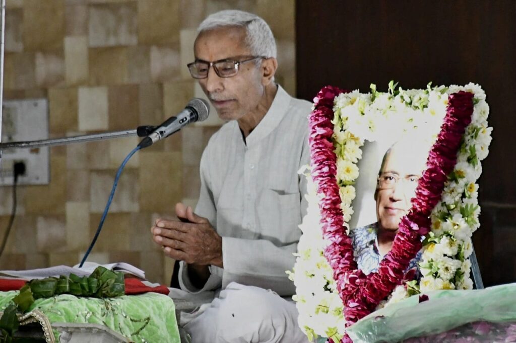 Prayer ceremony in memory of Roop Kishore Fatehpuria