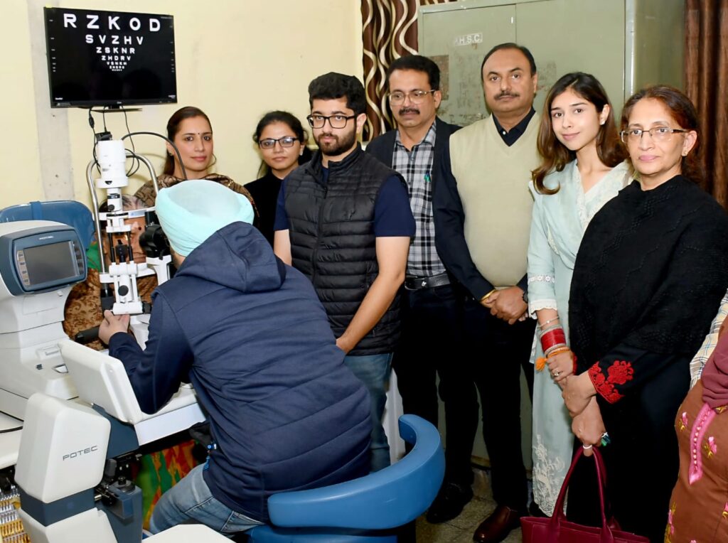 MP Arora’s family members donate machine