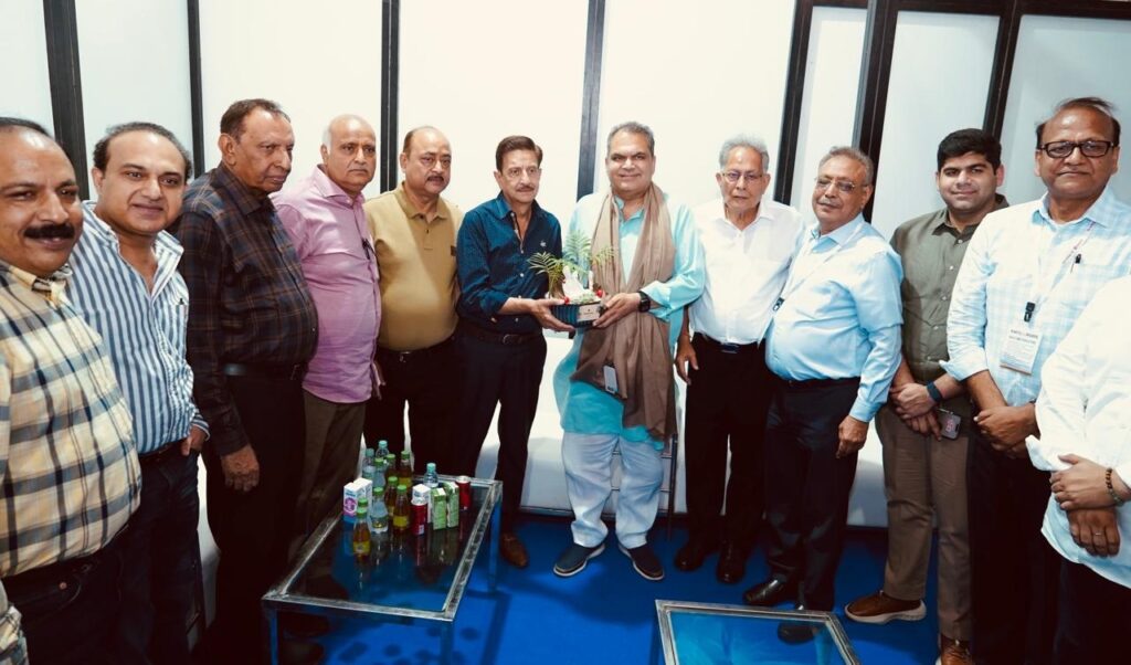 MP Arora Commits to Take Up Textile Industry