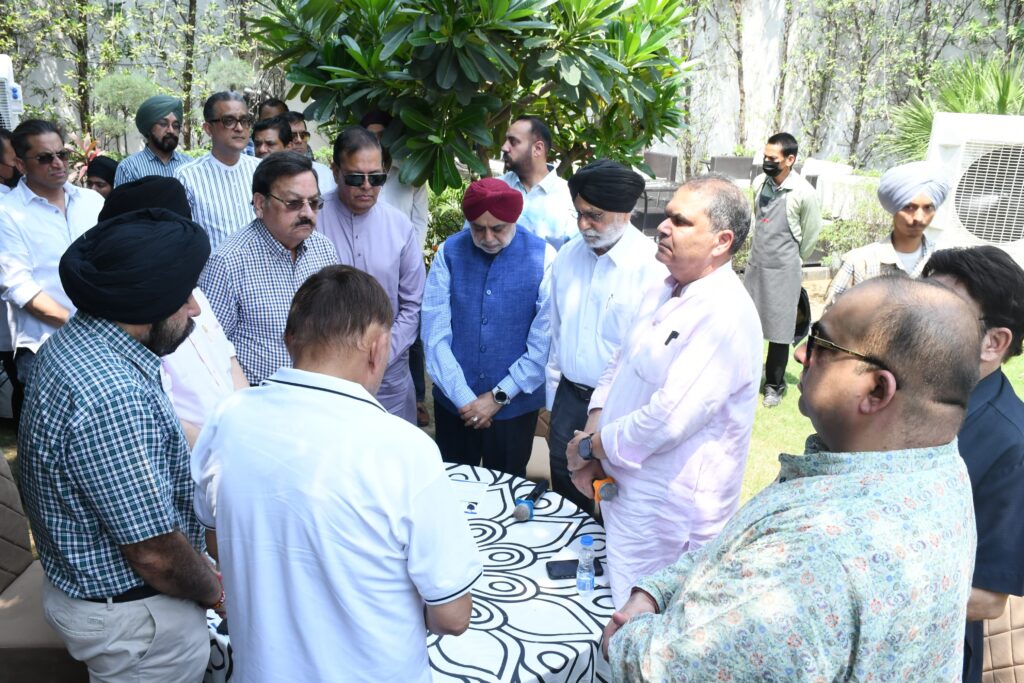 MP Arora Resumes Campaign