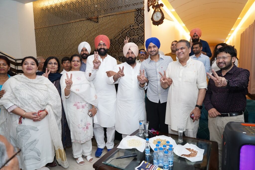 Harbhajan Singh Steals the Show4