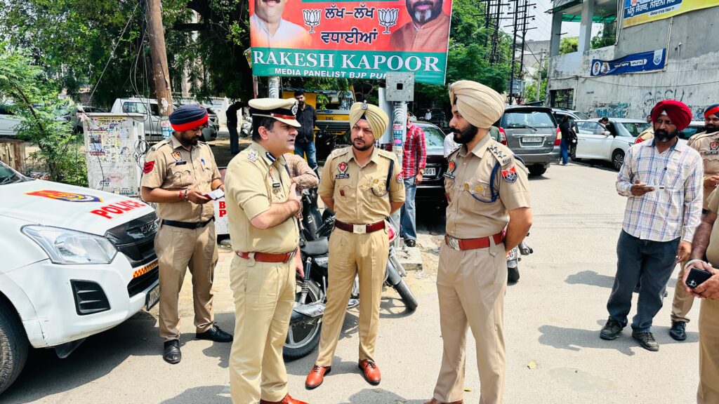 Eve-Teasing (1)